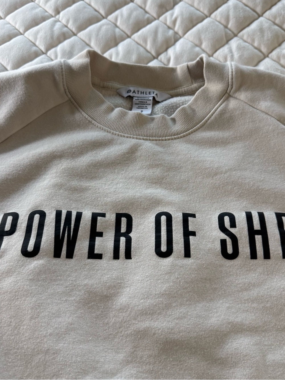 Athleta Power Of She Womenโs Crewneck Plush Fleece Sweatshirt Cream Small SP